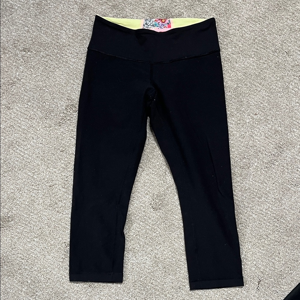 Lululemon reversible cropped leggings sz 6